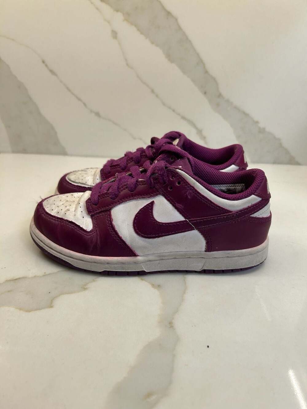 Nike Kids Dunk Low Sneakers (Size: 1y)